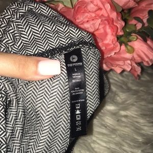 90 Degree By Reflex Pants - NWOT 90 degree pattern leggings 90 Degree By Reflex Pants - NWOT 90 degree pattern leggings
